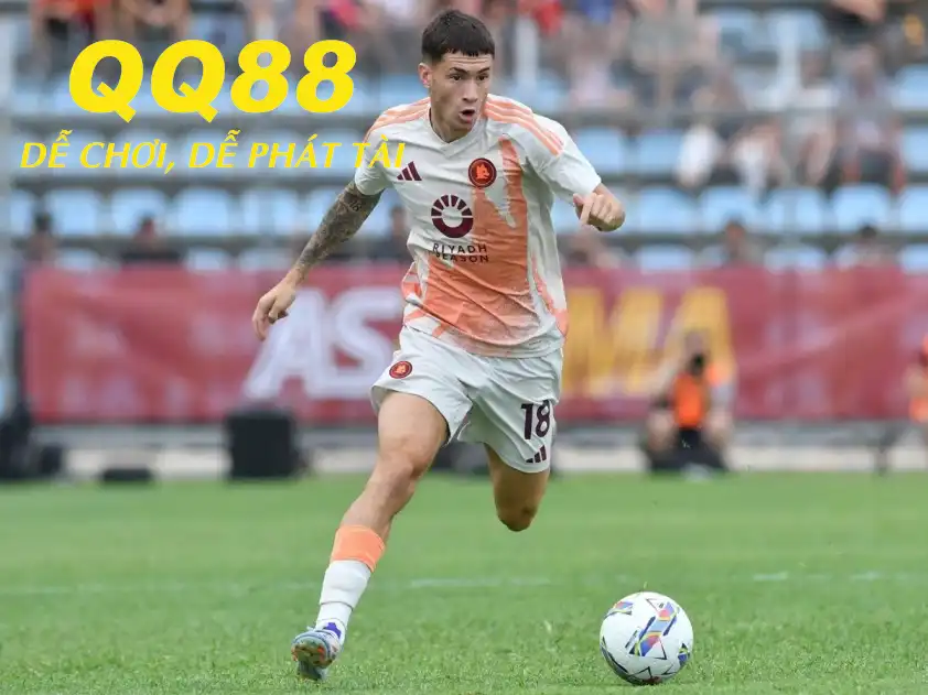 Soule đang có phong độ rất cao trong màu áo AS Roma (Ảnh: Football Italia) Soule đang có phong độ rất cao trong màu áo AS Roma (Ảnh: Football Italia)